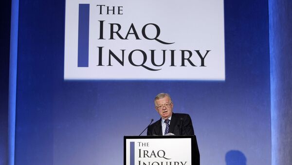 John Chilcot, the chairman of the Iraq Inquiry, outlines the terms of reference for the inquiry and explains the panel's approach to its work during a news conference to launch it at the QEII conference centre in London, Thursday, July 30, 2009. T - Sputnik Mundo