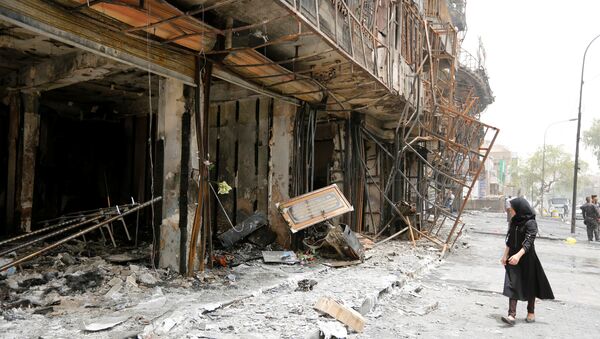 Lugar del ataque suicida en Bagdad - Sputnik Mundo