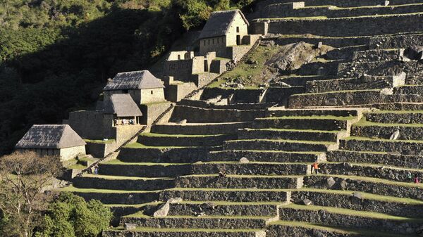 Antiguas construcciones residenciales en Machu Picchu. - Sputnik Mundo