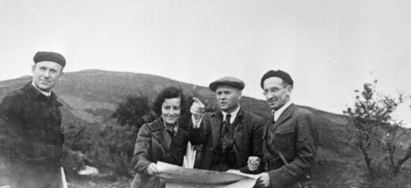 Kirill Meretskov (2do drcha.) en España durante la guerra civil Kirill Meretskov (2do drcha.) en España durante la guerra civil - Sputnik Mundo