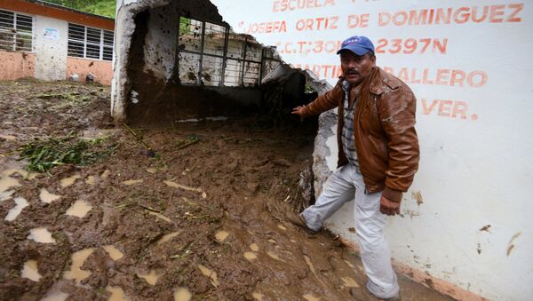 Efectos de las tormenta tropical 'Earl' en Veracruz - Sputnik Mundo