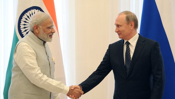 Primer ministro de la India, Narendra Modi, y presidente ruso, Vladímir Putin - Sputnik Mundo