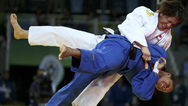 Judocas Yuri Alvear y Haruka Tachimoto - Sputnik Mundo