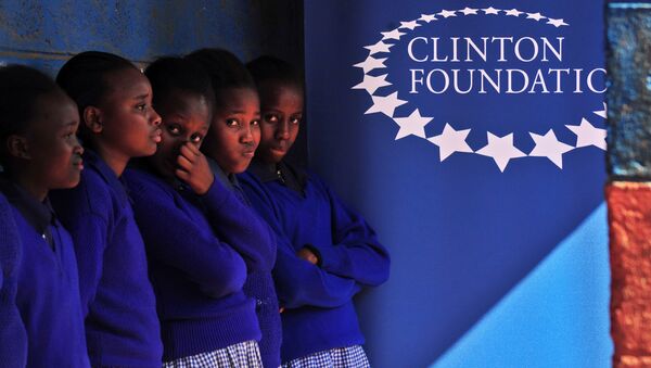 Logo de Clinton Foundation - Sputnik Mundo