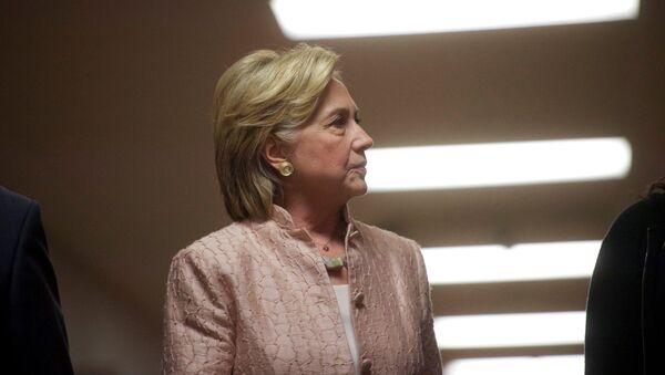 La candidata demócrata para la presidencia de EEUU, Hillary Clinton - Sputnik Mundo