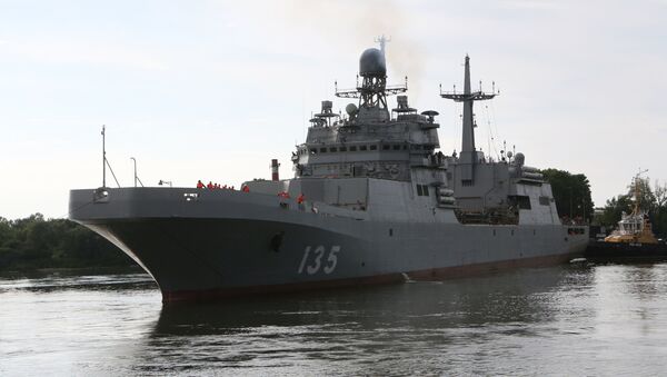 El buque de asalto anfibio ruso, Iván Gren - Sputnik Mundo