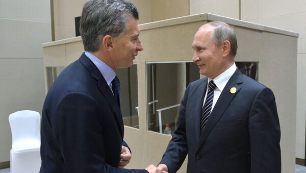 Presidente argentino, Mauricio Macri, y presidente ruso, Vladímir Putin - Sputnik Mundo