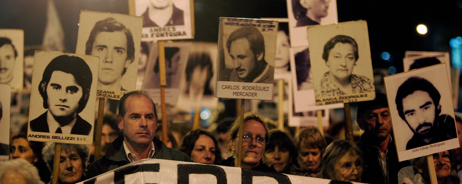 Marcha de Silencio en conmemoración de las víctimas de la dictadura de 1973-1985, 20 de mayo de 2088, Montevideo, Uruguay - Sputnik Mundo, 1920, 24.06.2021
