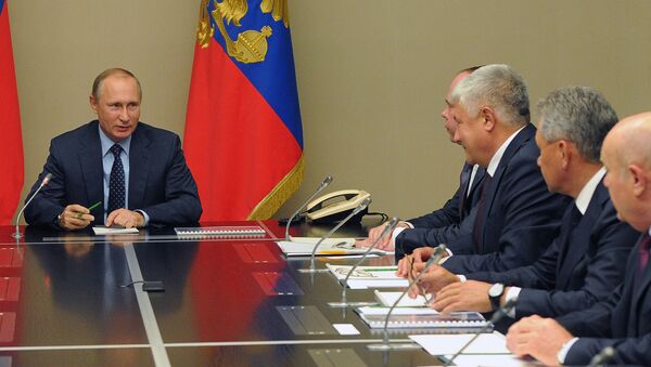 Presidente ruso, Vladímir Putin, durante la reunión con el Consejo de Seguridad - Sputnik Mundo
