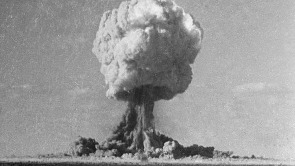 Bomba nuclear - Sputnik Mundo