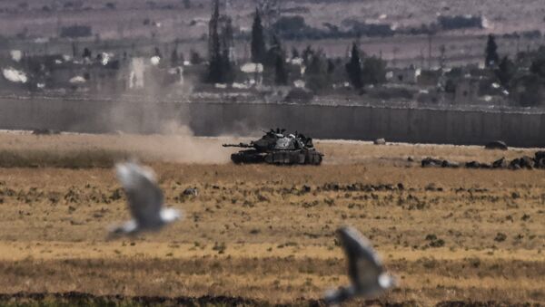 Un tanque turco vuelve de Siria - Sputnik Mundo