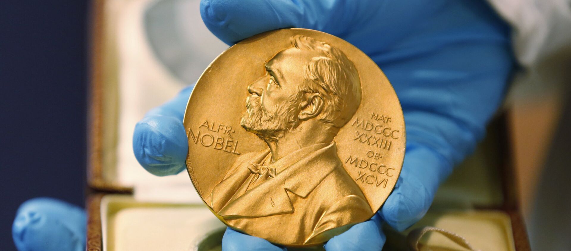 Nobel Prize medal - Sputnik Mundo, 1920, 06.10.2020