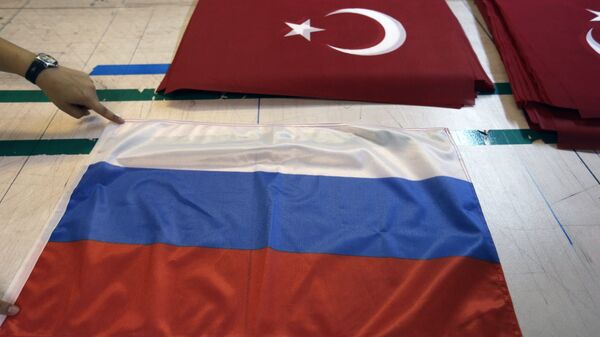 Las banderas de Rusia y Turquía - Sputnik Mundo