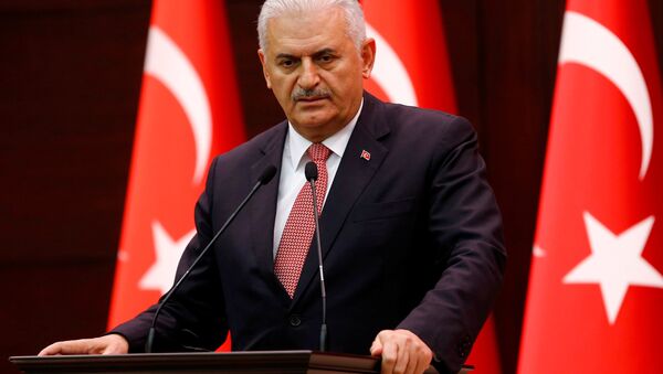 El primer ministro de Turquía, Binali Yildirim - Sputnik Mundo