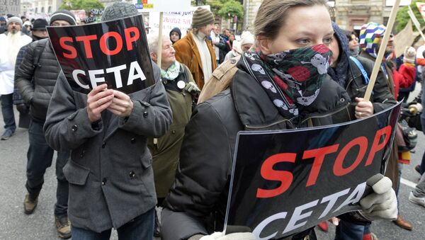 Los polacos protestan contra el TTIP y CETA - Sputnik Mundo
