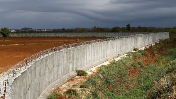 Muro en la frontera entre Turquía y Siria - Sputnik Mundo
