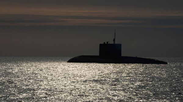Un submarino diésel-eléctrico ruso del proyecto 636.3 Varshavianka (imagen referencial) - Sputnik Mundo