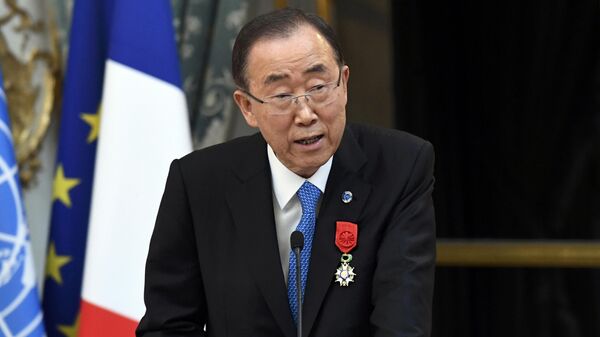 U.N. Secretary General Ban Ki-moon delivers a speech after being awarded with the Legion of Honour (Legion d'Honneur) by the French president at the Elysee Palace in Paris, France - Sputnik Mundo