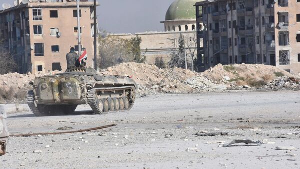 Vehículo militar en Alepo - Sputnik Mundo