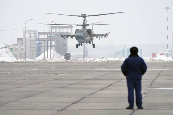 Los 'caimanes de hierro', nuevos helicópteros de ataque Ka-52 - Sputnik Mundo