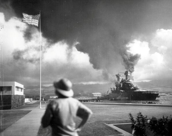 Fotos históricas: 75 años de la tragedia de Pearl Harbor - Sputnik Mundo