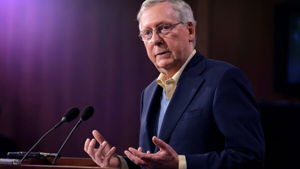 Senate Majority Leader Mitch McConnell (R-KY) speaks about the election of Donald Trump in the U.S. presidential election in Washington, U.S., November 9, 2016 - Sputnik Mundo