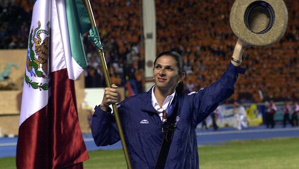 Ana Gabriela Guevara, senadora y atleta mexicana (archivo) - Sputnik Mundo