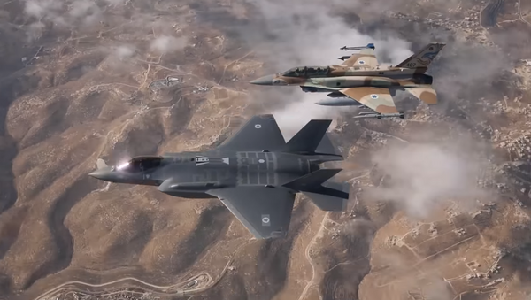 El primer vuelo de los cazabombarderos F-35 de la Fuerza Aérea israelí - Sputnik Mundo