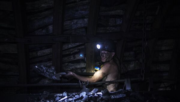 Mina de carbón en la óblast de Donetsk (archivo) - Sputnik Mundo