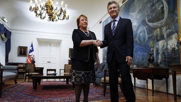 Presidenta de Chile, Michelle Bachelet, y su homólogo argentino, Mauricio Macri (archivo) - Sputnik Mundo