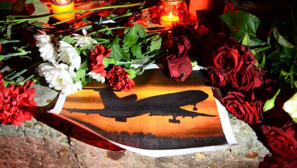 Homenaje a las víctimas del Tu-154 siniestrado - Sputnik Mundo