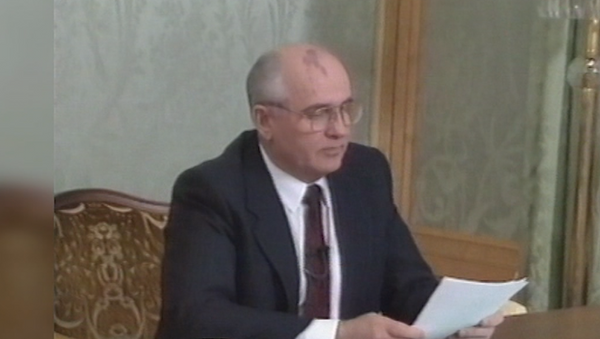 Mijaíl Gorbachov renuncia como presidente de la URSS - Sputnik Mundo