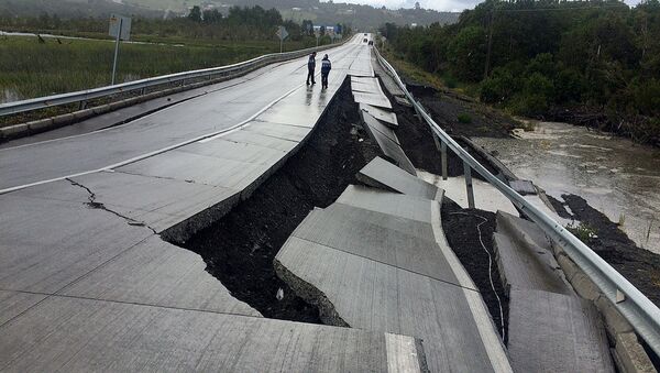 Consecuencias del terremoto en la región de Chiloé, Chile - Sputnik Mundo