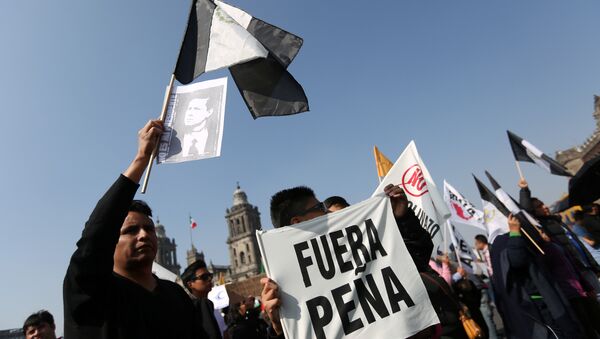 Protestas contra el gobierno de Enrique Peña Nieto - Sputnik Mundo
