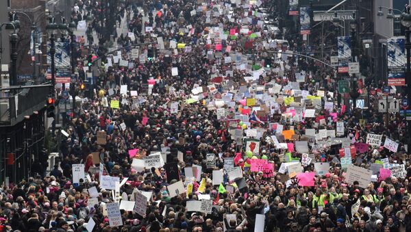 Marcha de las Mujeres en Nueva York en contra del presidente Donald Trump - Sputnik Mundo