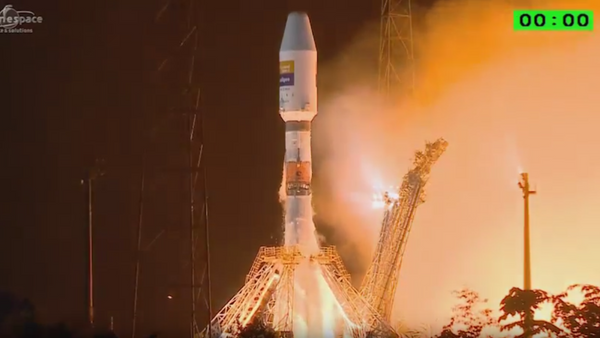 Cohete portador ruso Soyuz parte con satélite español desde cosmódromo de Kourou - Sputnik Mundo