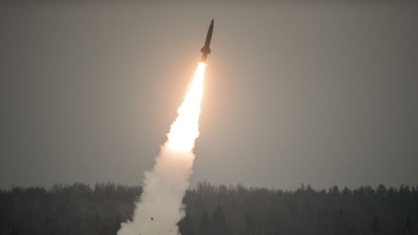 Lanzamiento de un misil ruso (archivo) - Sputnik Mundo
