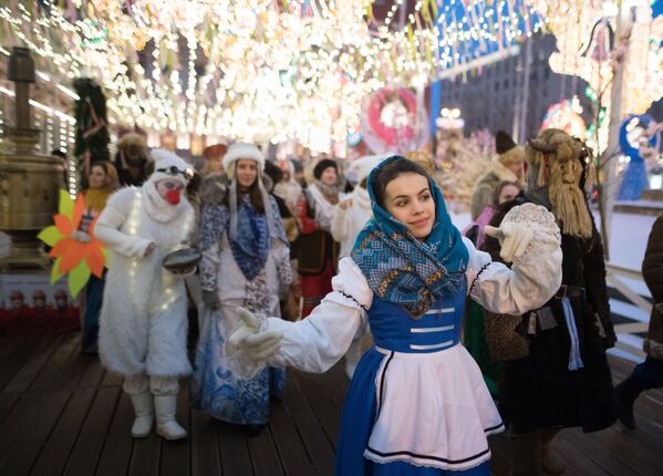 Fiesta de la Máslenitsa en Rusia - Sputnik Mundo