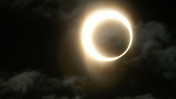 Eclipse anular - Sputnik Mundo