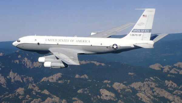 Avión estadounidense Boeing OS-135B (archivo) - Sputnik Mundo