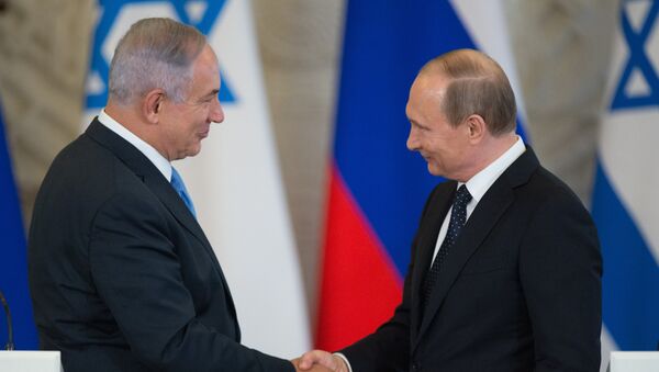 Primer ministro de Israel, Benjamín Netanyahu, y presidente de Rusia, Vladímir Putin - Sputnik Mundo