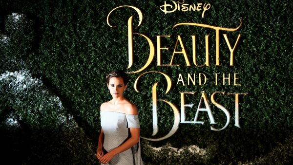 Emma Watson en el preestreno de 'La Bella y la Bestia' - Sputnik Mundo