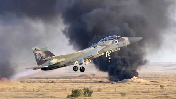 Un caza israelí F-15 (archivo) - Sputnik Mundo