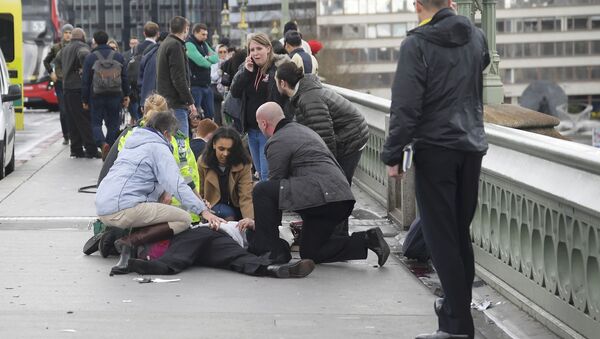 Gente herida después del atentado en el puente de Westminster en Londres (archivo) - Sputnik Mundo