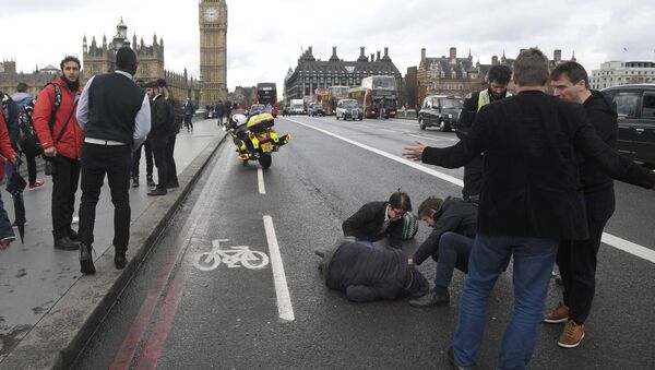 Un herido en el puente de Westminster en Londres - Sputnik Mundo