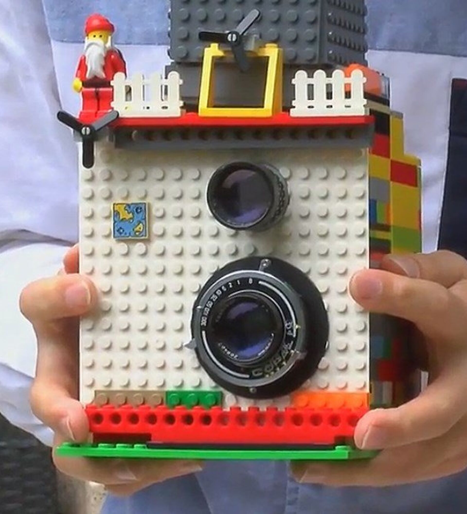 Diversión instantánea! Una Polaroid hecha con legos - 26.03.2017, Sputnik  Mundo