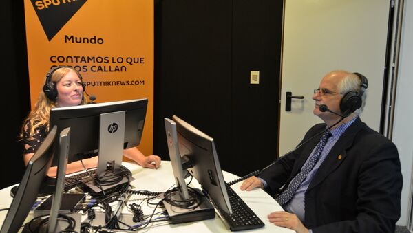 El excanciller argentino Jorge Taiana en entrevista con Sputnik, en los estudios de Uruguay - Sputnik Mundo