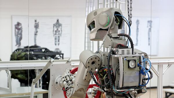 El robot Fedor - Sputnik Mundo