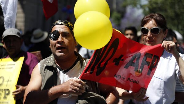 Protestas en Chile contra el sistema de jubilaciones (archivo) - Sputnik Mundo