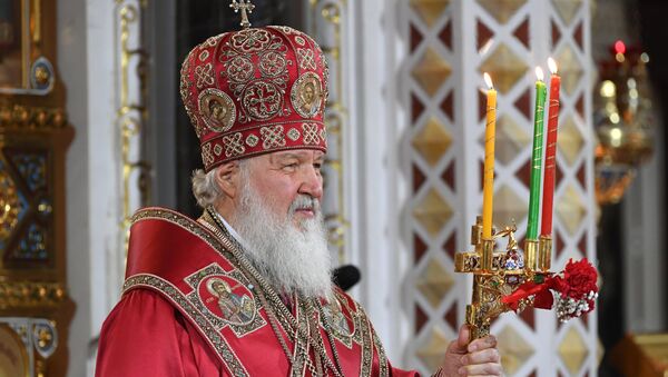 Patriarca de Moscú y de toda Rusia, Kiril ofrece liturgia de Pascua en la Catedral del Cristo Salvador - Sputnik Mundo